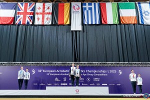 podium jr sf 01908 copia simone ferraro ph copia